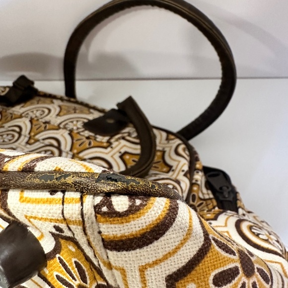 Billabong Retro Floral Canvas Duffel Bag - Picture 8 of 13